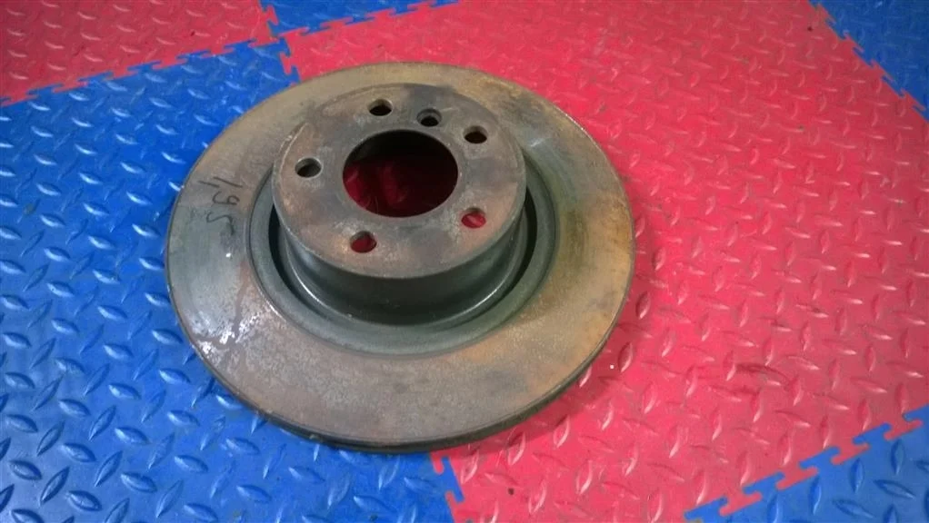 диск тормозной вентилируемый BMW X3 F25  N47D20C 184 лс 2.0D