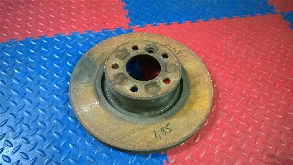 диск тормозной вентилируемый BMW X3 F25  N47D20C 184 лс 2.0D