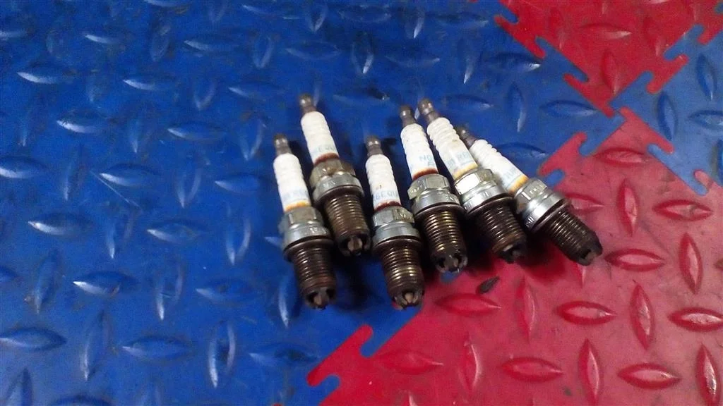 свечи зажигания к-кт BMW X5 E53  M54B30 231 лс 3.0i