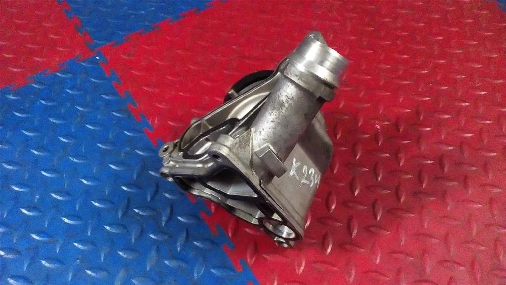 корпус масляного фильтра BMW 5-серия E60/E61  N53B30A 218 kc 525i