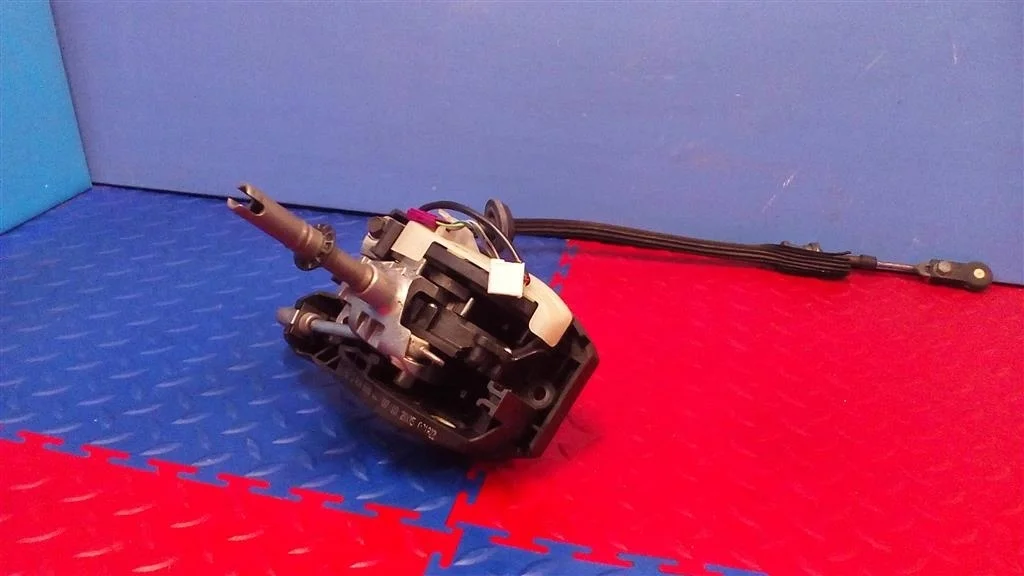 кулиса кпп BMW X3 E83  M57N2 218лс 3.0D