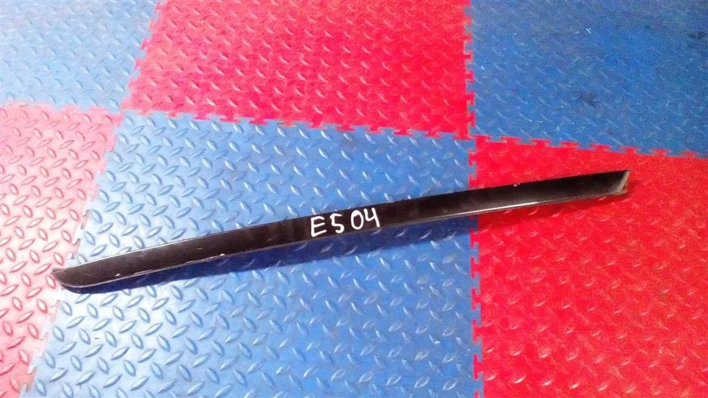 молдинг лобового стекла BMW X3 E83  M57N2 218лс 3.0D