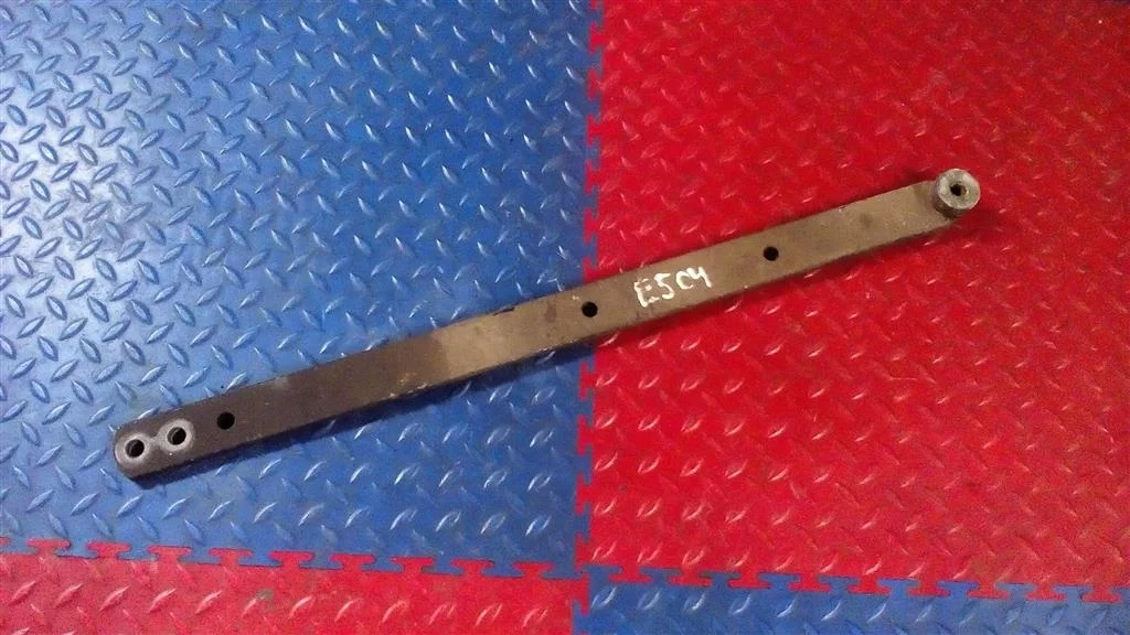 тяга продольная BMW X3 E83  N47D20A 177лс 2.0D