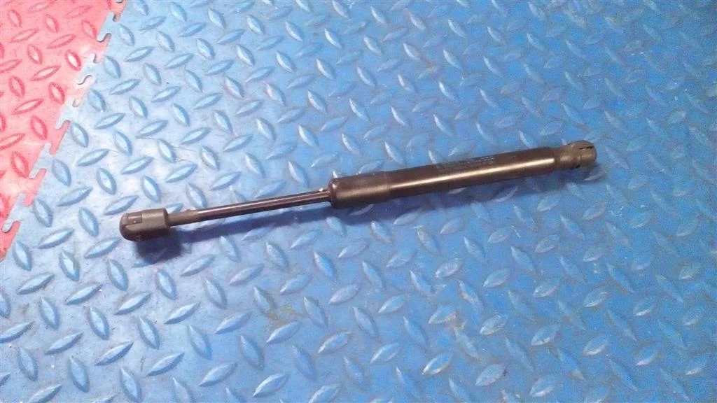 амортизатор капота BMW X3 F25 51237210727  N20B20A 245 лс 2.0i 2012 TIEFSEEBLAU METALLIC (A76)