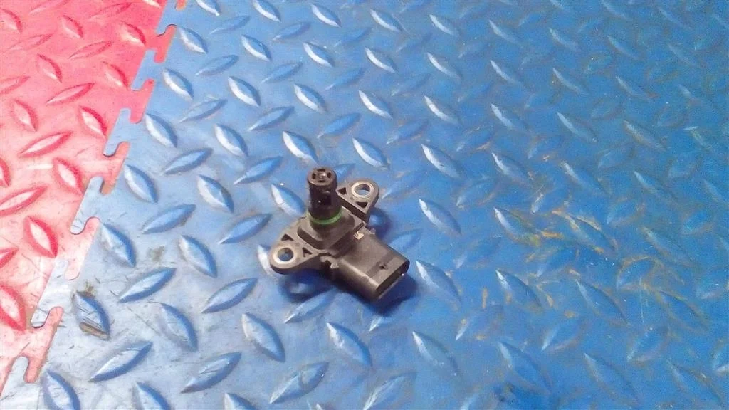 датчик давления воздуха BMW X3 F25  N20B20A 245 лс 2.0i