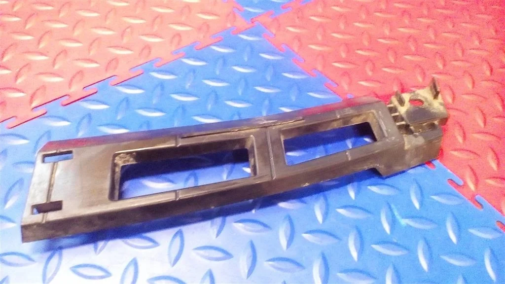 кронштейн заднего бампера BMW X5 E70