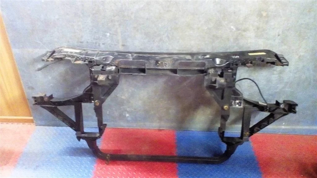 панель телевизор BMW X3 E83  M54B30 231лс 3.0i