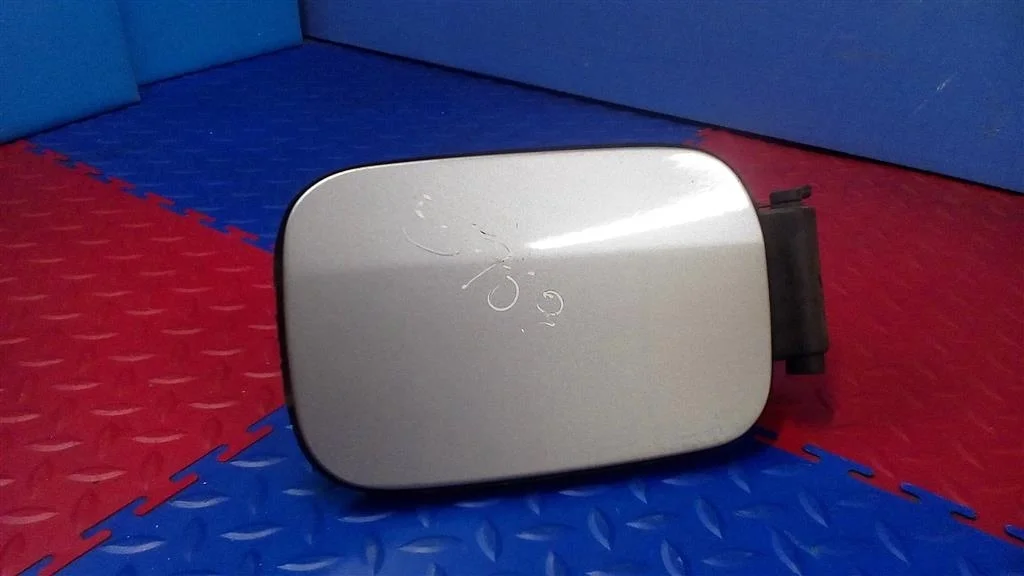 лючок бензобака BMW X3 E83  M54B30 231лс 3.0i