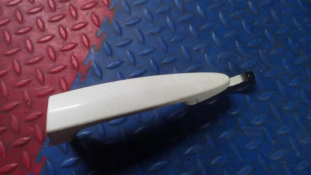 ручка двери наружная BMW X5 E70  N52B30 272лс 3.0i