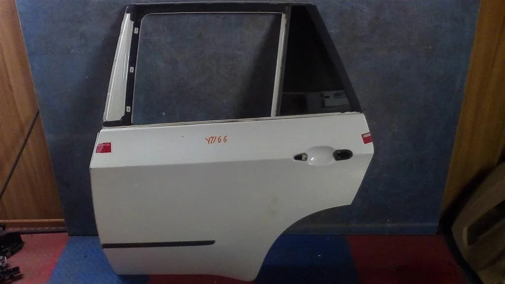 дверь BMW X5 E70  N52B30 272лс 3.0i