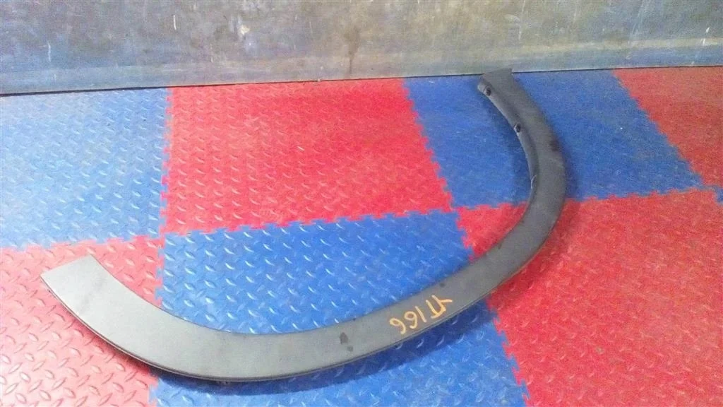 накладка на крыло BMW X5 E70  N52B30 272лс 3.0i