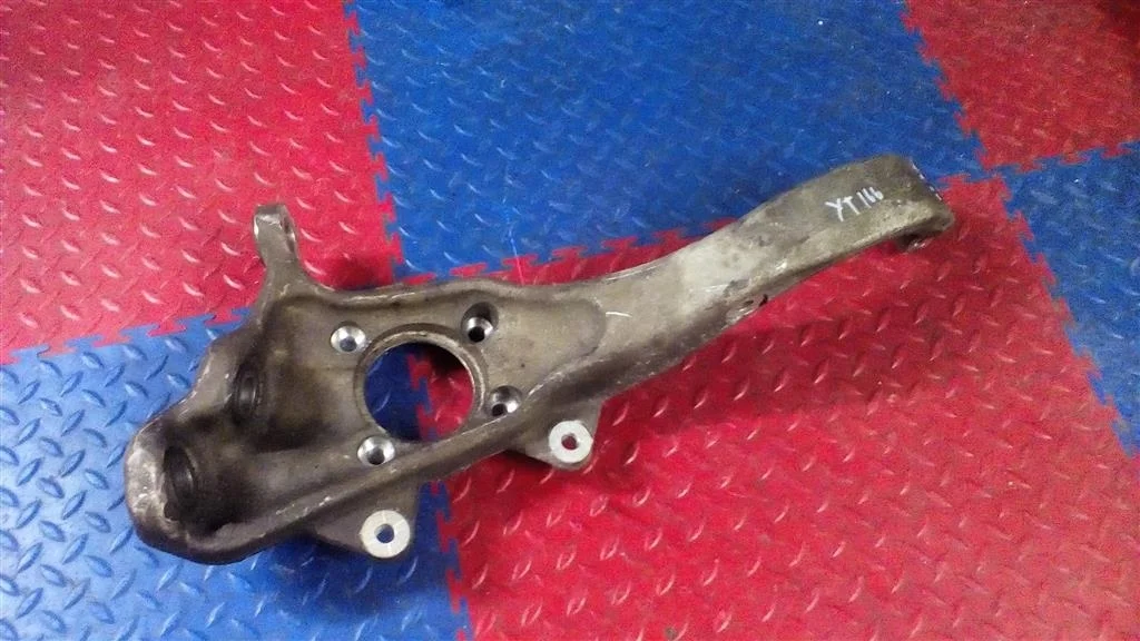 кулак поворотный BMW X5 E70  N52B30 272лс 3.0i