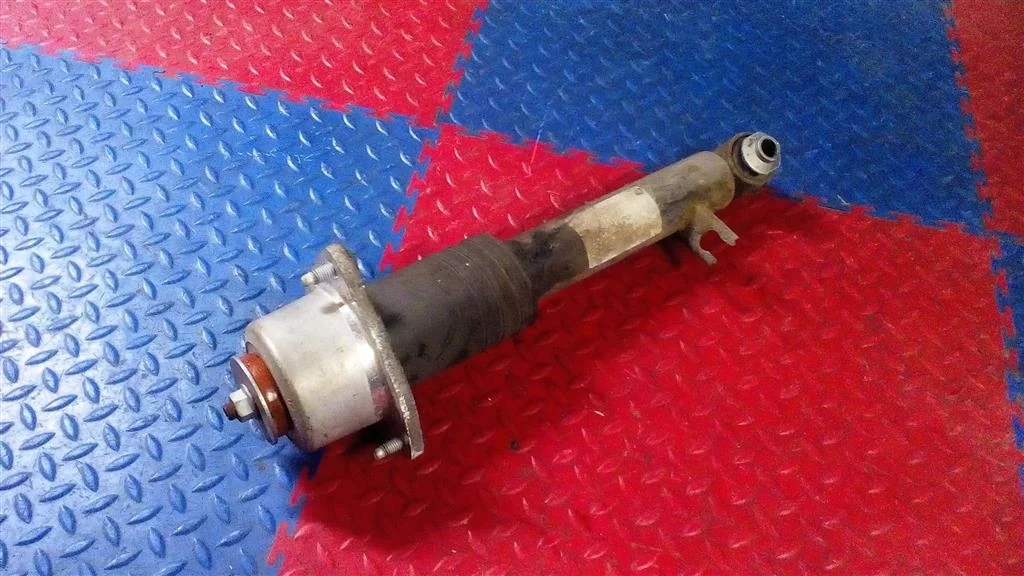 стойка амортизационная BMW X5 E70  N52B30 272лс 3.0i