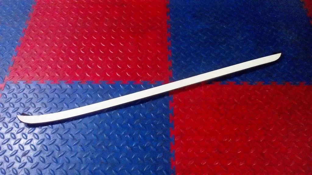 молдинг лобового стекла BMW X5 E70 51317250395  N52B30 272лс 3.0i 2008 ALPINE WHITE (Белоснежный) (300)