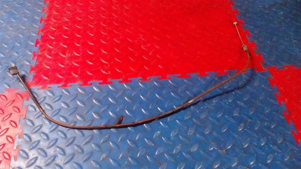 трос открывания капота BMW X5 E70  N52B30 272лс 3.0i