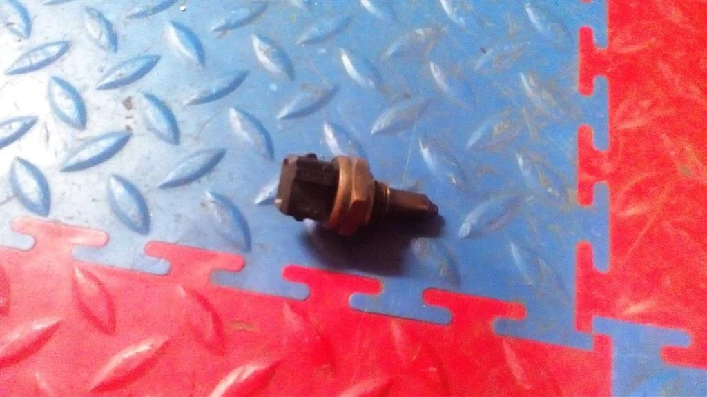 датчик температуры BMW X5 E53  M54B30 231 лс 3.0i