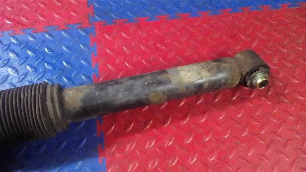 стойка амортизационная BMW X5 E53  M62B44 286 лс 4.4i