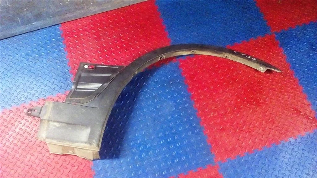 накладка на крыло BMW X3 E83  M54B30 231лс 3.0i