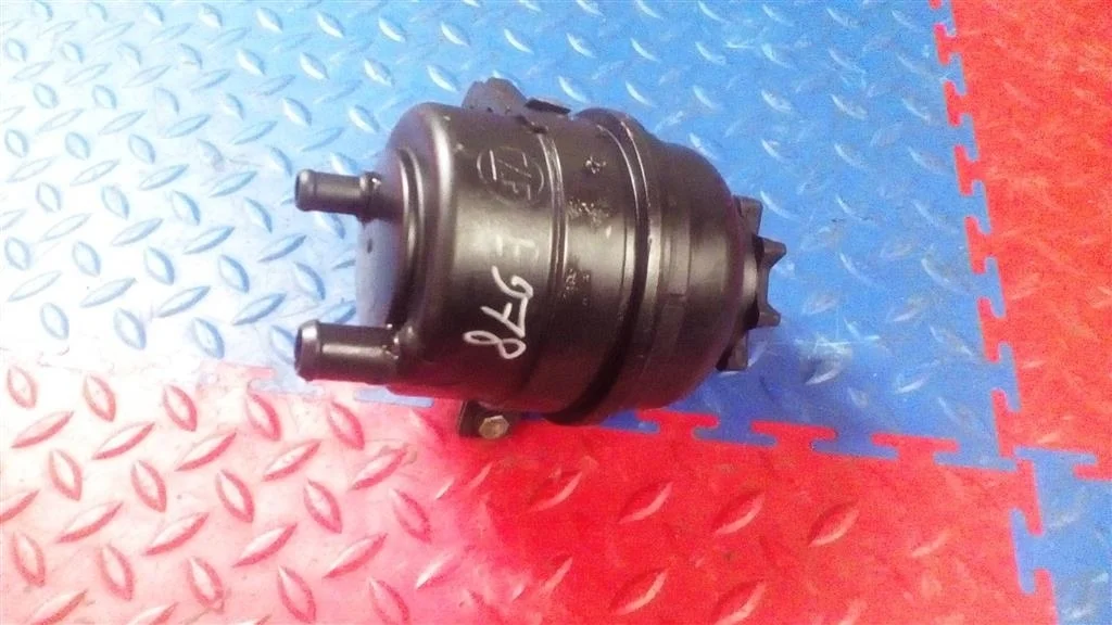 бачок гидроусилителя BMW X5 E53  M62B44 286 лс 4.4i