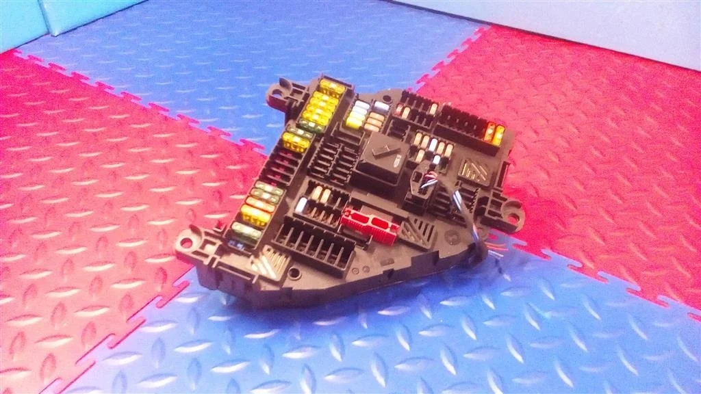 блок предохранителей BMW X3 F25 61149259469  N20B20A 245 лс 2.0i 2013 BLACK SAPPHIRE METALLIC (475)