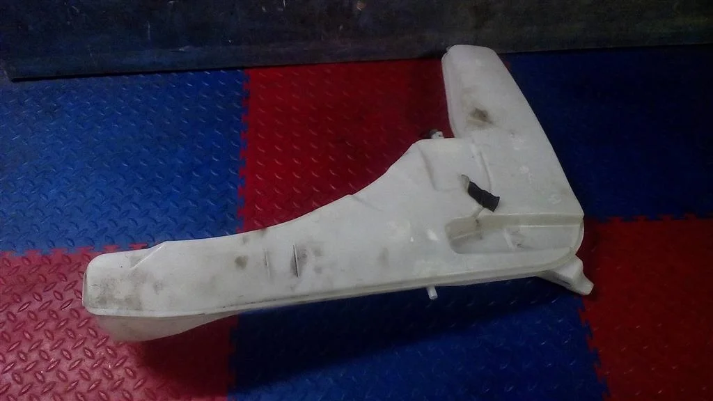 бачок омывателя лобового стекла BMW X3 F25 61667255828  N20B20A 245 лс 2.0i 2013 BLACK SAPPHIRE METALLIC (475)