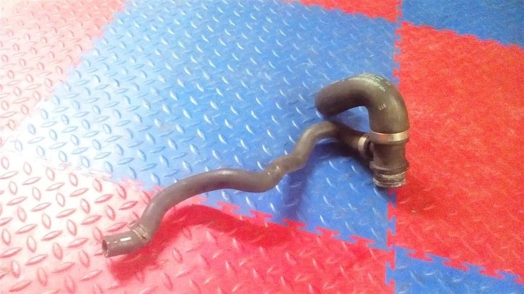 патрубок радиатора BMW X3 F25  N20B20A 245 лс 2.0i