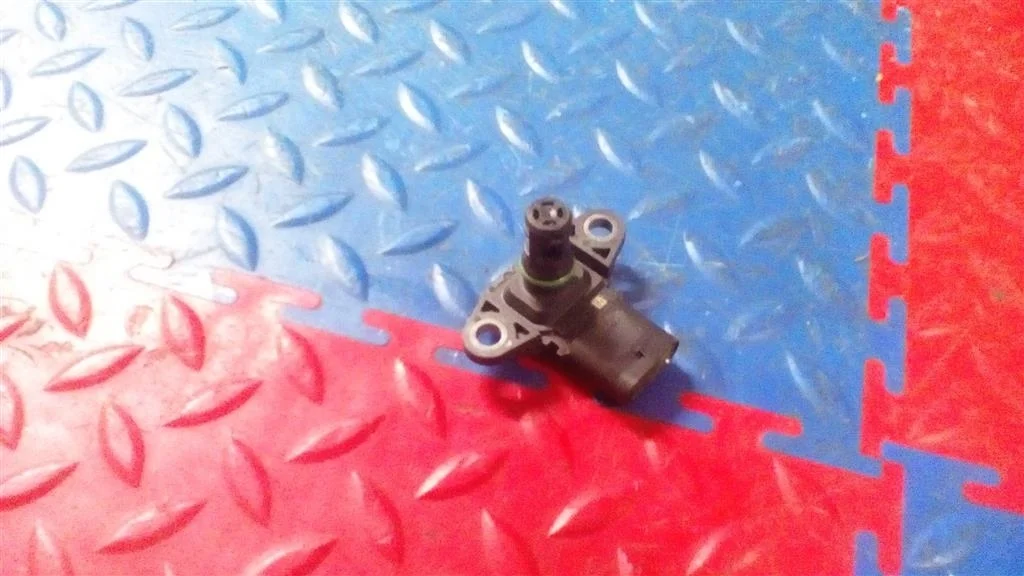 датчик давления воздуха BMW X3 F25  N20B20A 245 лс 2.0i