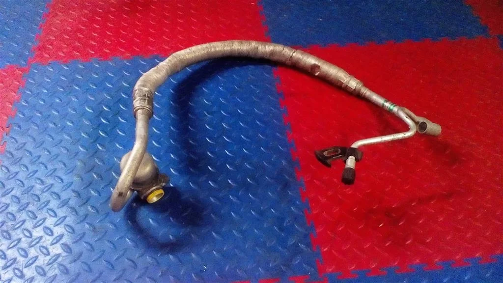 трубка кондиционера BMW X3 E83  M54B30 231лс 3.0i