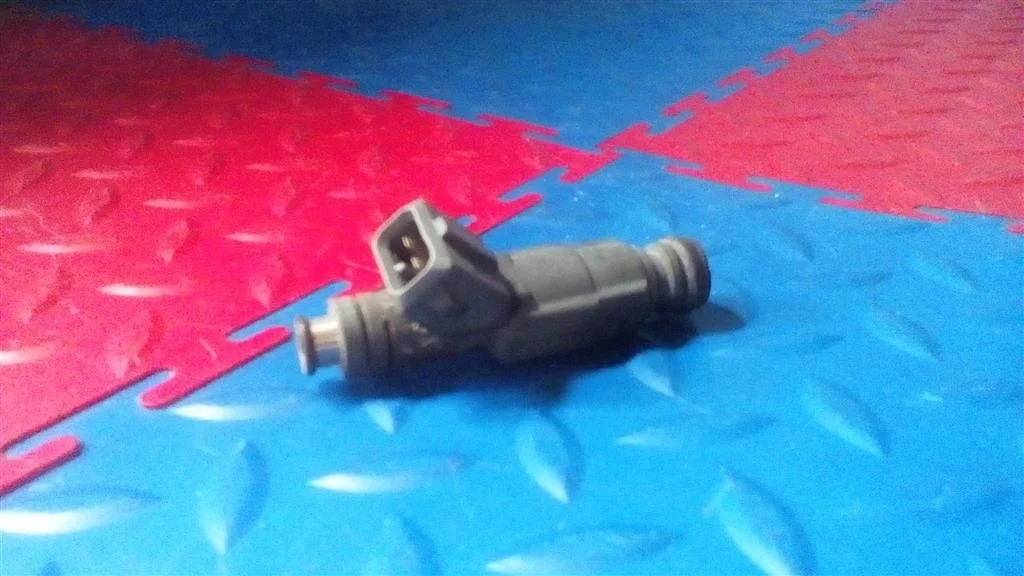 форсунка топливная бензиновая BMW X5 E53