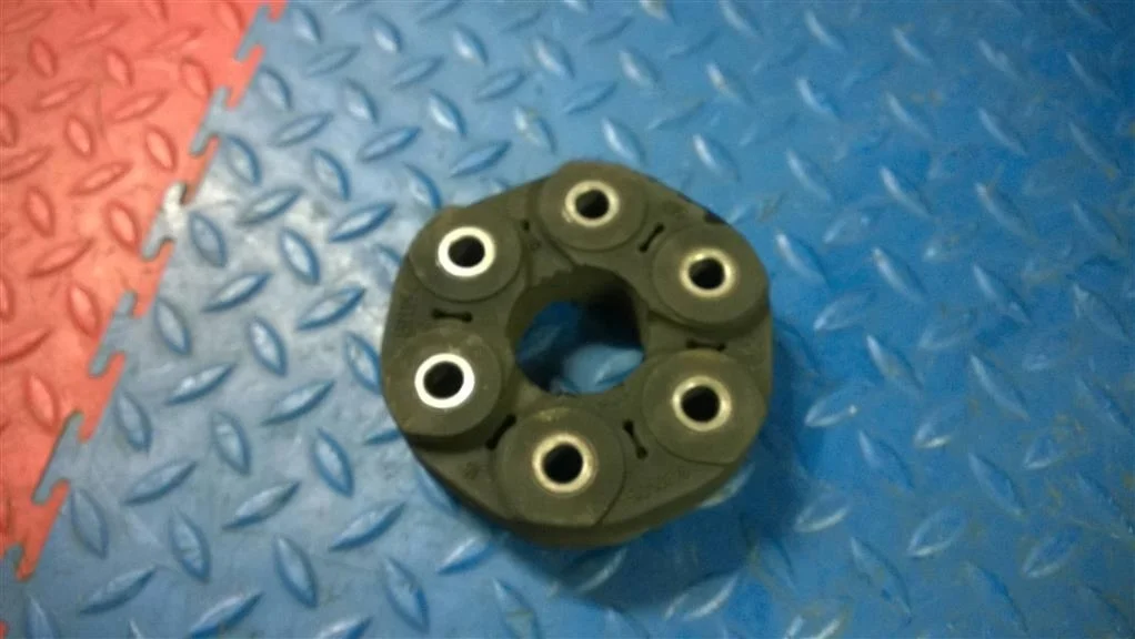 муфта эластичная карданного вала BMW X5 E53 26117503159  M57/TU 218 лс 3.0d 2006 BLACK SAPPHIRE METALLIC (475)