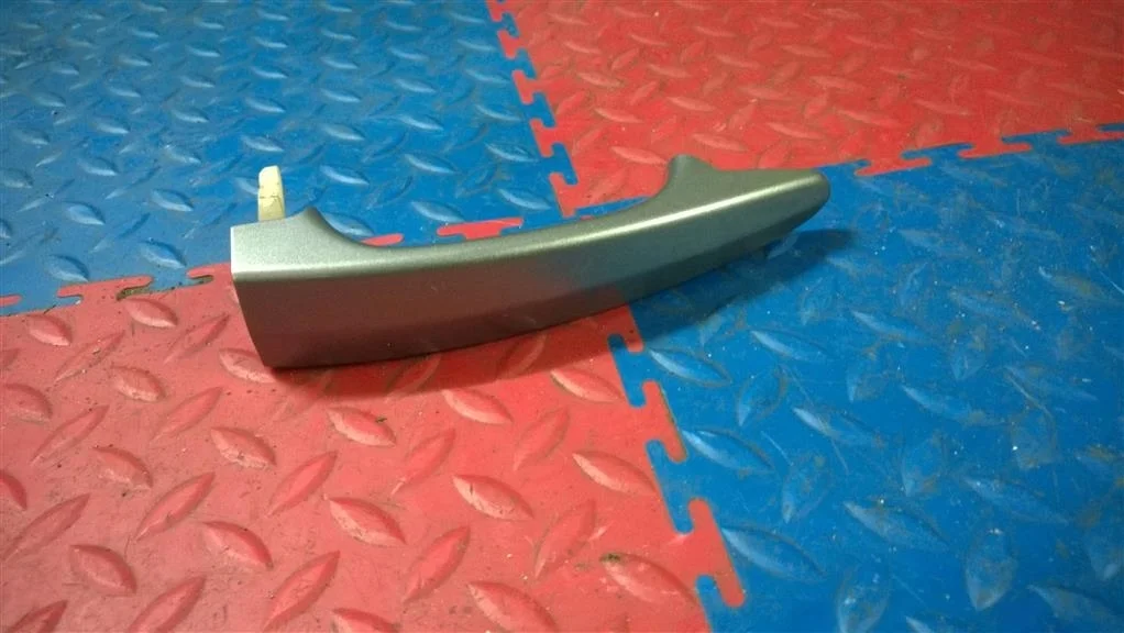 ручка двери наружная BMW X3 E83  N47D20C 177лс. 2.0D