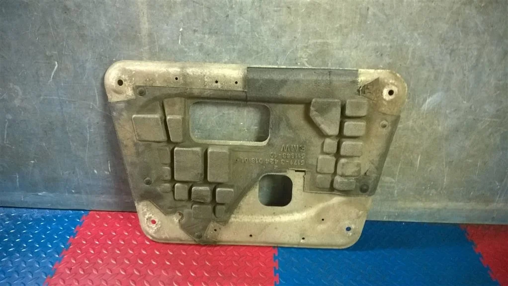 защита картера металлическая BMW X3 E83  N47D20C 177лс. 2.0D