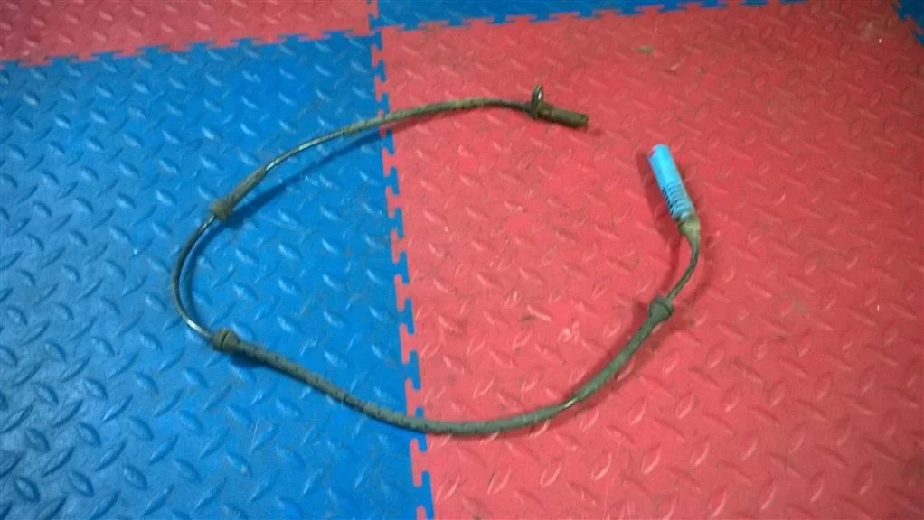 датчик abs BMW X3 E83  N47D20C 177лс. 2.0D