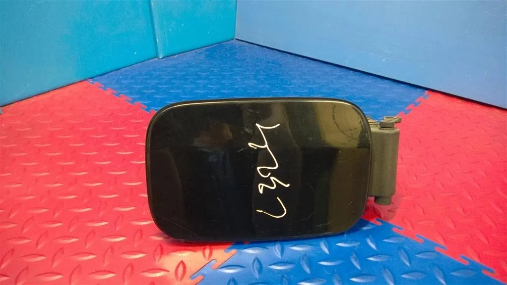 лючок бензобака BMW X3 E83  M54B30 231 лс 3.0i