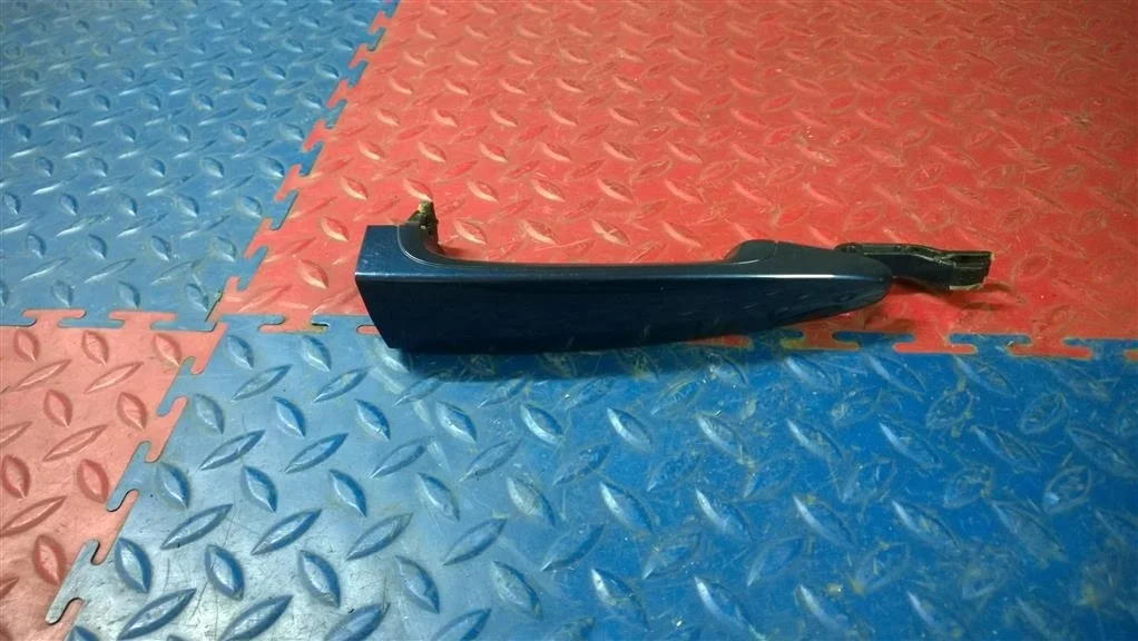 ручка двери наружная BMW X3 F25  N55B30A 306 лс 3.0i