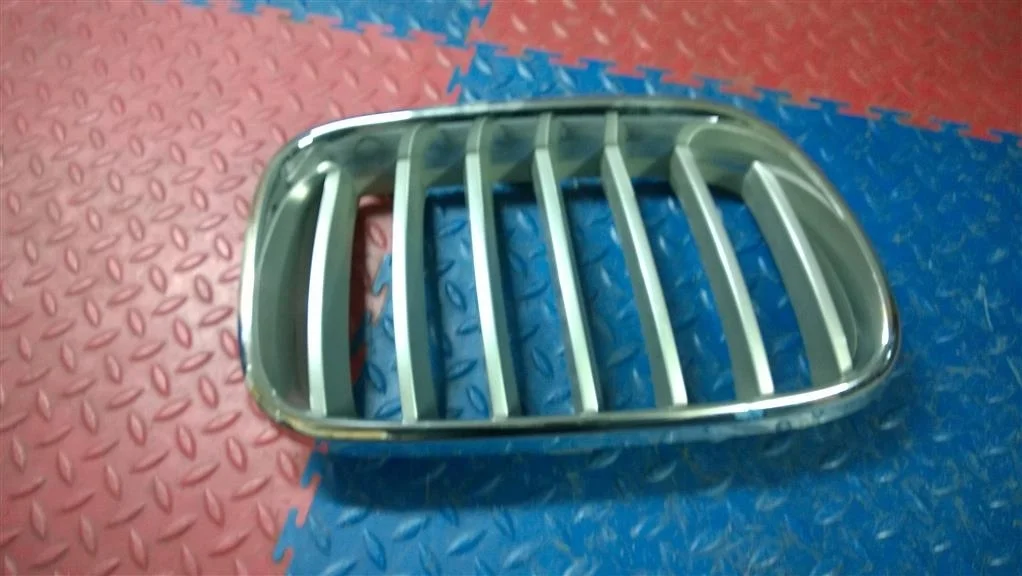 решетка радиатора BMW X3 F25  N55B30A 306 лс 3.0i