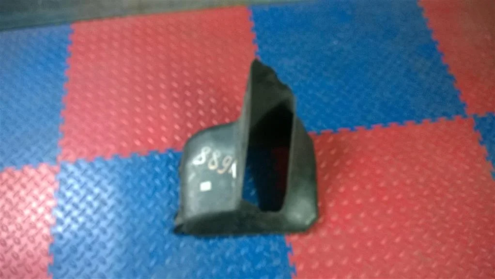 воздуховод BMW X3 F25  N55B30A 306 лс 3.0i