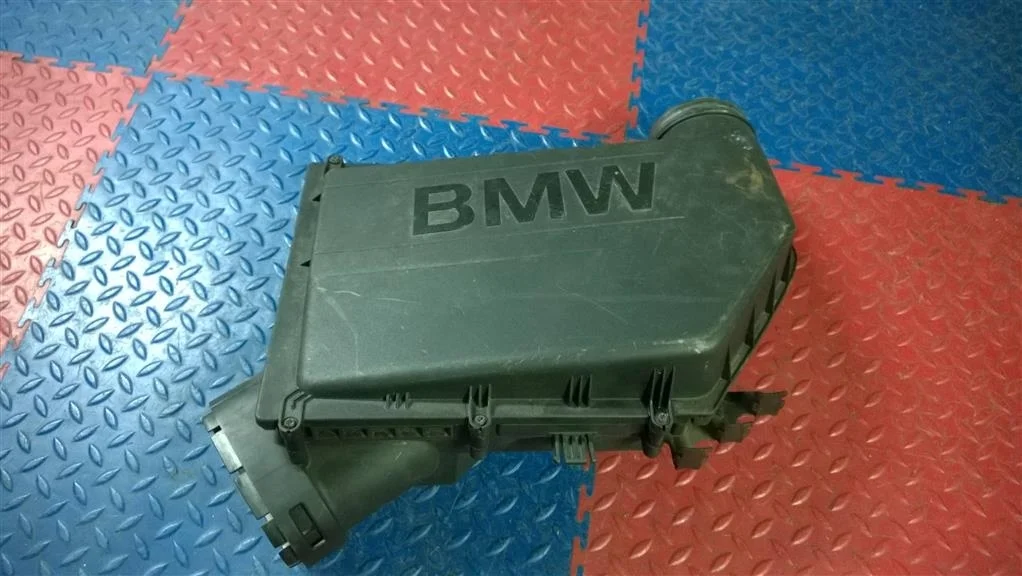 корпус воздушного фильтра BMW X3 F25  N55B30A 306 лс 3.0i