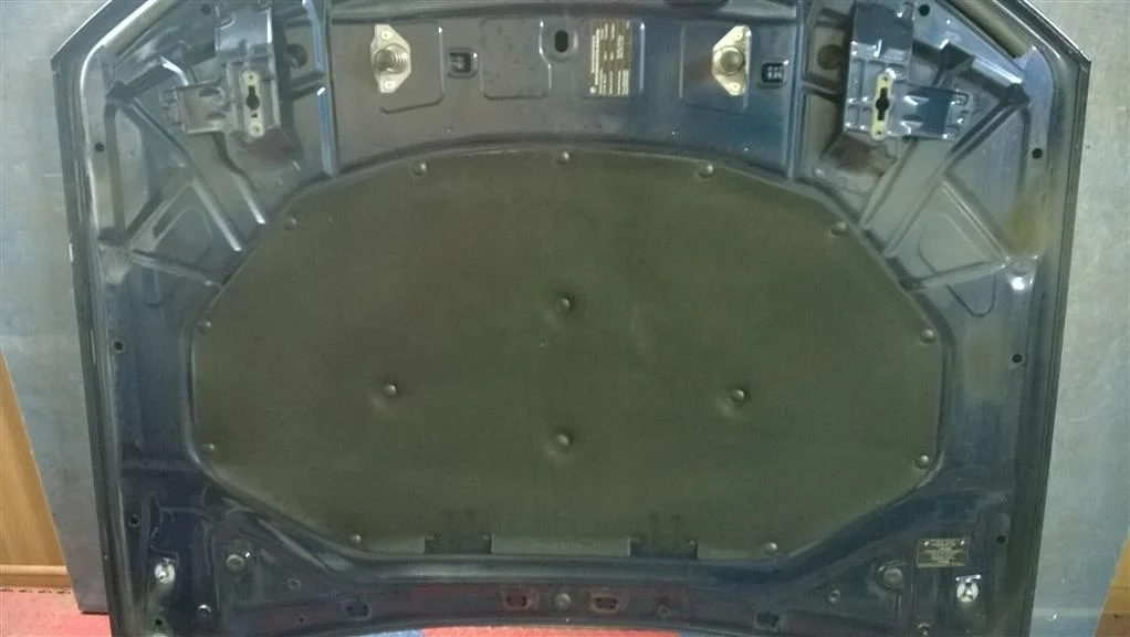 шумоизоляция капота BMW X3 F25  N55B30A 306 лс 3.0i