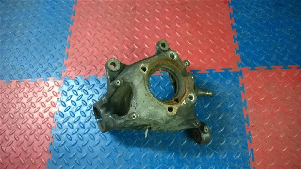 кулак поворотный BMW X3 F25 31216787679  N55B30A 306 лс 3.0i 2012 TIEFSEEBLAU METALLIC (A76)