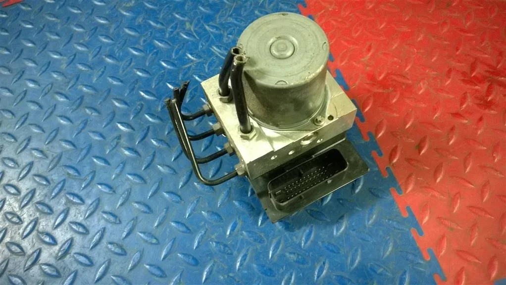 блок abs насос BMW X3 E83  M54B30 231ЛС 3.0I