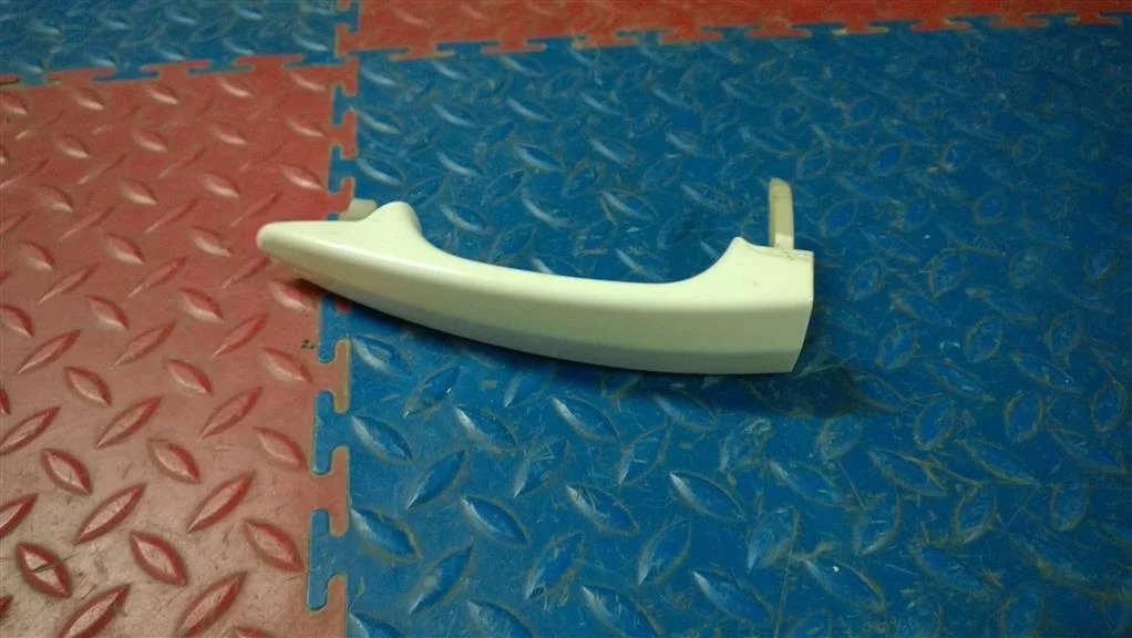 ручка двери наружная BMW X3 E83  N47D20C 143лс 1.8D