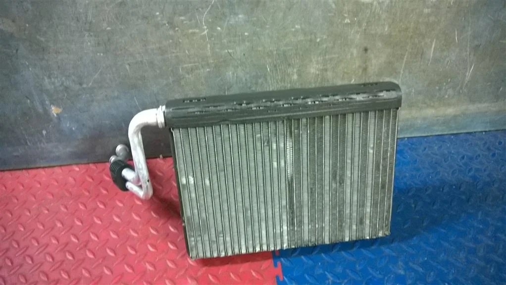 испаритель кондиционера BMW X3 F25  N52B30A 272 лс 3.0i
