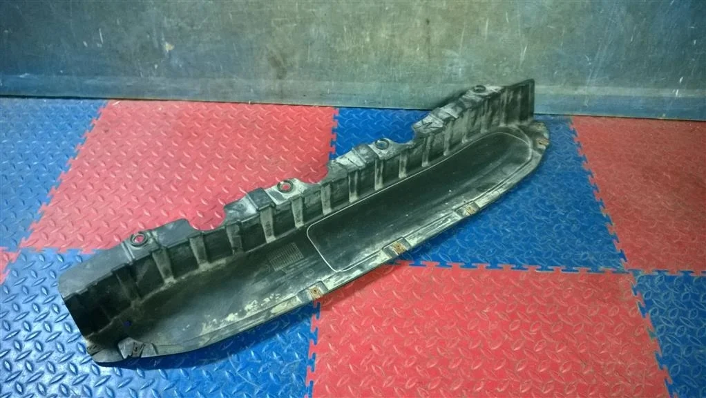 накладка заднего бампера BMW X3 F25  N52B30A 272 лс 3.0i