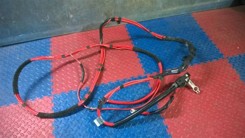 клемма аккумулятора плюс BMW X3 E83  N47D20A 177лс 2.0D