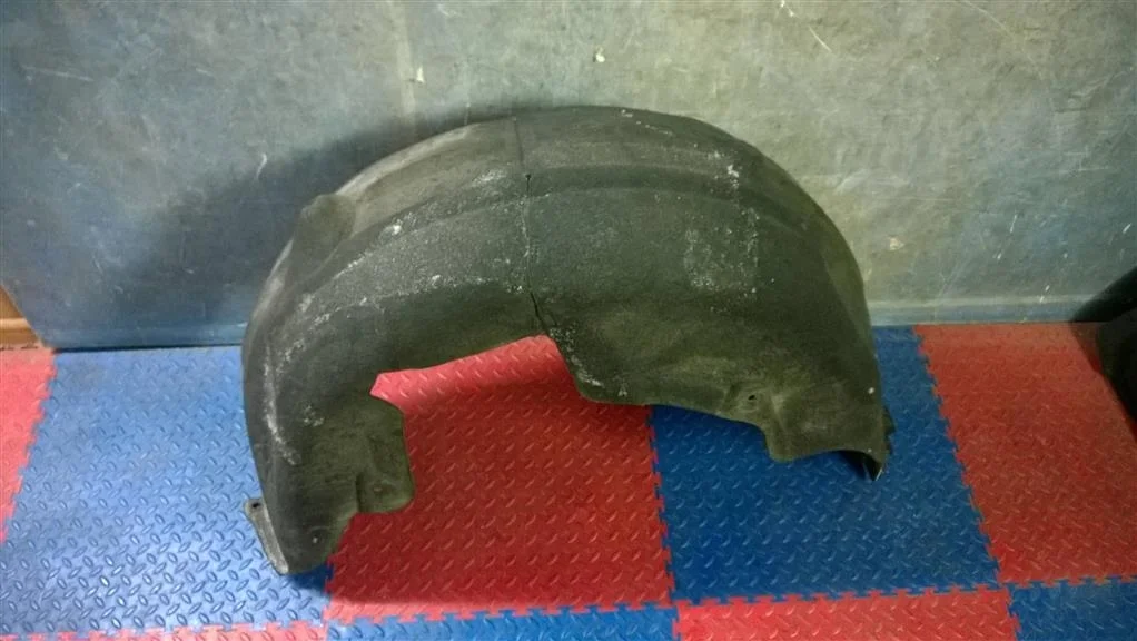 подкрылок BMW X3 F25  N52B30A 272 лс 3.0i