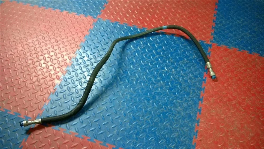 шланг топливный BMW X3 F25  N52B30A 272 лс 3.0i