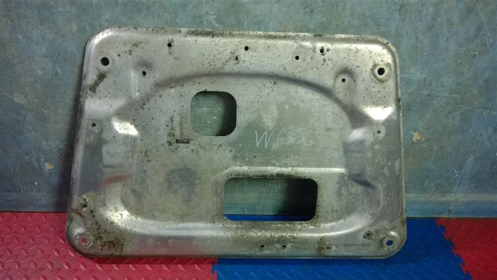 защита картера металлическая BMW X3 E83  N47D20C 143лс 1.8D