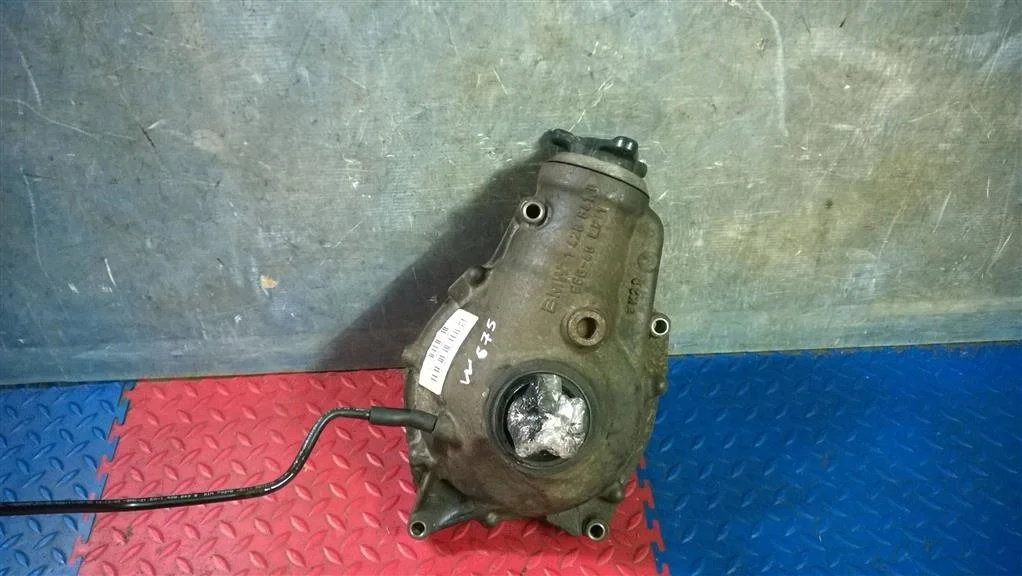 редуктор переднего моста BMW X5 E53  M54B30 231 лс 3.0