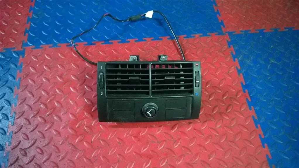 дефлектор подлокотника BMW X5 E53  M54B30 231 лс 3.0i